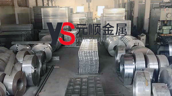 倉(cāng)庫(kù)一角