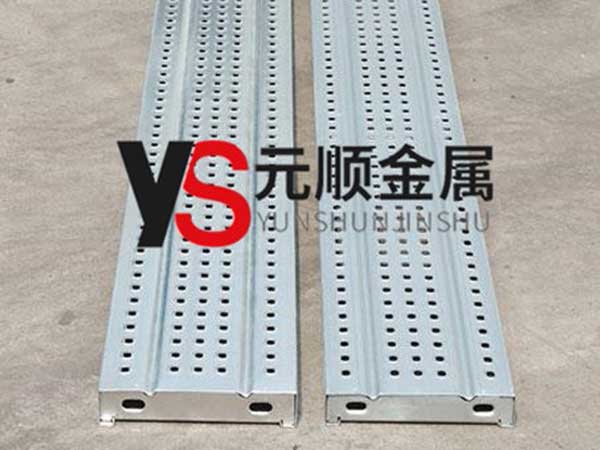 熱鍍鋅鋼跳板有什么特點(diǎn)呢(圖1) 熱鍍鋅鋼跳板有什么特點(diǎn)呢(圖1)